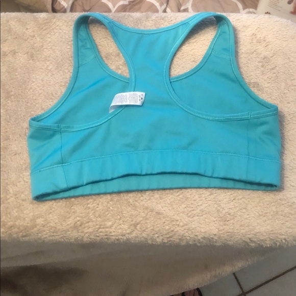 Nike sports bra—size M - Picture 2 of 3